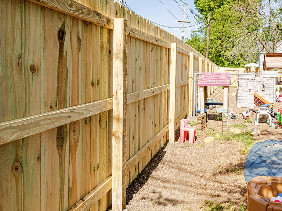 Tulsa Oklahoma wood fence company