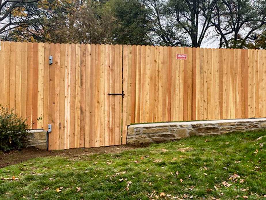 Residential wood gate company in the Tulsa Oklahoma area.