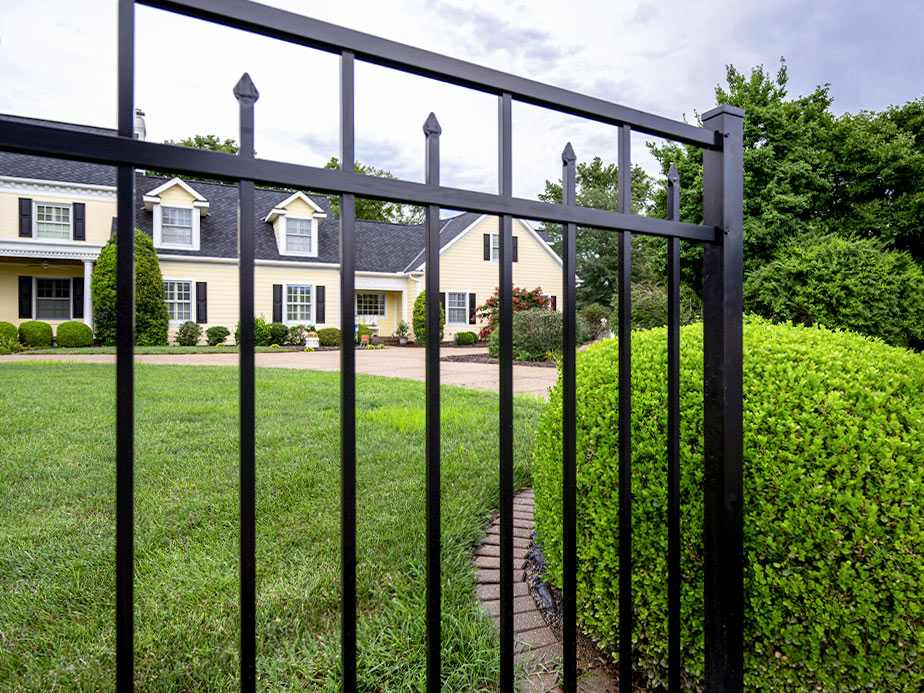 Broken Arrow Oklahoma residential and commercial fencing